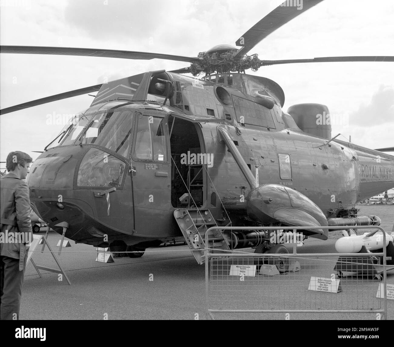 1984 royal navy Black and White Stock Photos & Images Alamy