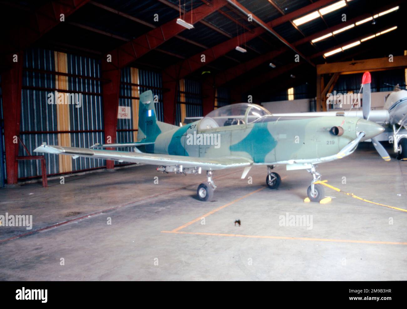 Fuerza Aerea Guatemalteca - Pilatus PC-7 219 (msn 227), of the Escuadron de Ataque y Reconocimiento, at La Aurora-Guatemala City Air Force Base - International Airport, on 23 November 2007. (Fuerza Aerea Guatemalteca - Guatemalan Air Force) Stock Photo