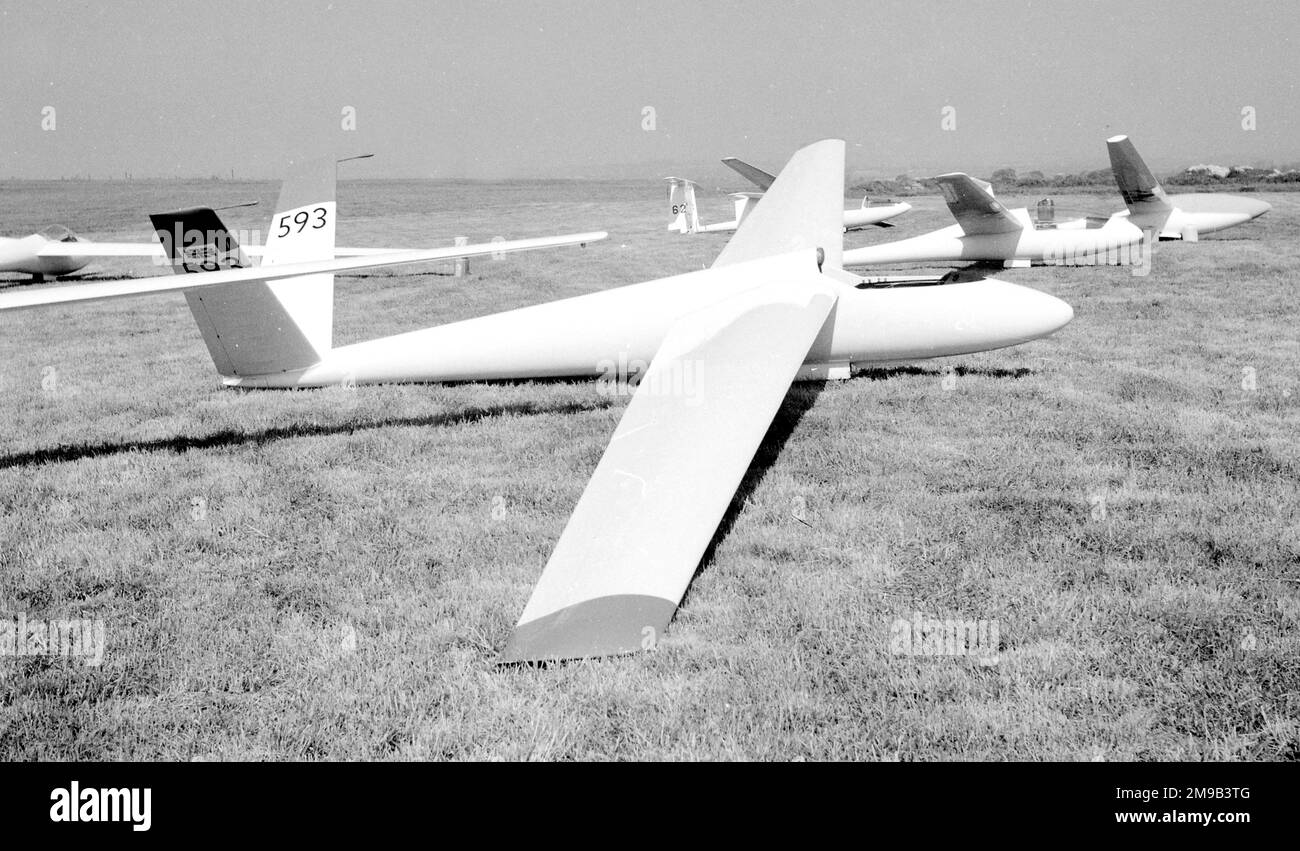Schempp-Hirth SHK '593' (msn 25, BGA.2222), at a regional gliding competition in the 1980s. Stock Photo