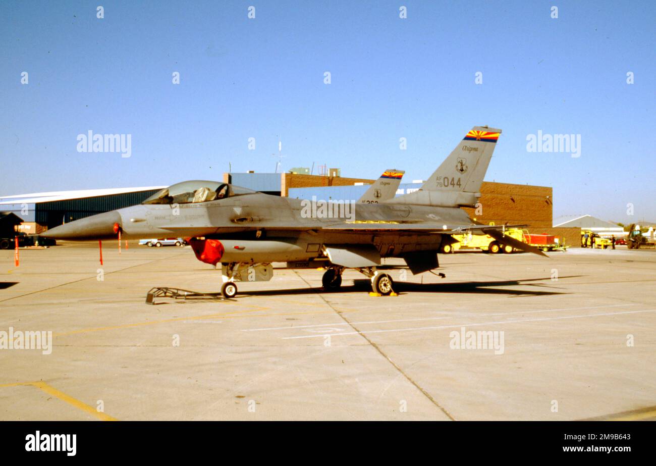 United States Air Force (USAF) - General Dynamics F-16A Block 5 Fighting Falcon 78-0044 (msn 61-40), of the Arizona Air National Guard. Stock Photo