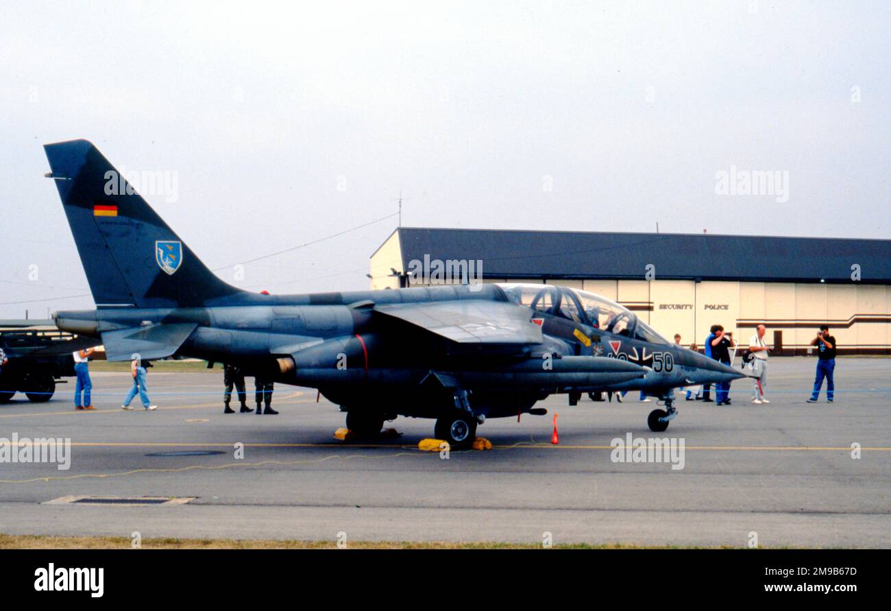 Luftwaffe - Dassault/Dornier Alpha Jet A 40+50 (msn 0050), at RAF Upper Heyford on 13 September 1990. Stock Photo