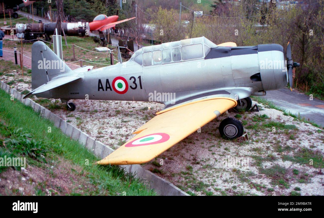North American AT-6C Texan 'MM53042 / AA-31', on display at the Museo ...