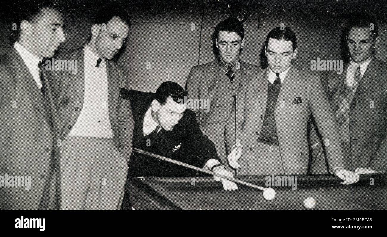 Sunderland and Preston North End footballers playing billiards after the FA Cup Final 1937.  L-R Beresford, Gurney, Tremelling, Carter, Dougal and Milne Stock Photo