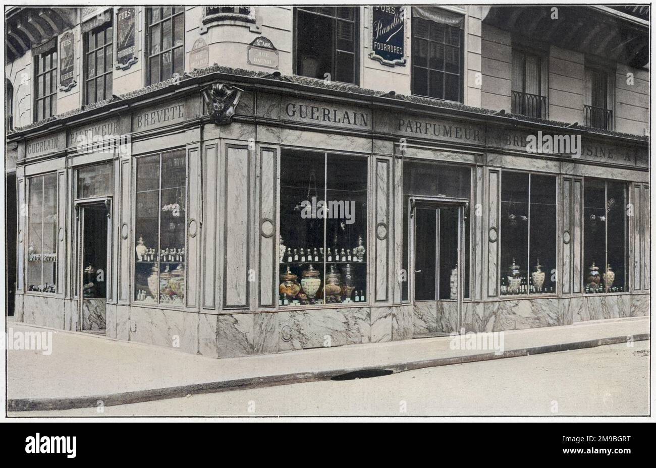 Exterior of the Maison Guerlain perfume house in Paris, France Colourised  version of : 10097889 Date: 1909 Stock Photo - Alamy