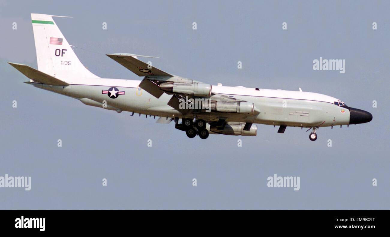 Boieng Rivet United States Air Force - Boeing RC-135W Rivet Joint 62-4135 'Rapture ...