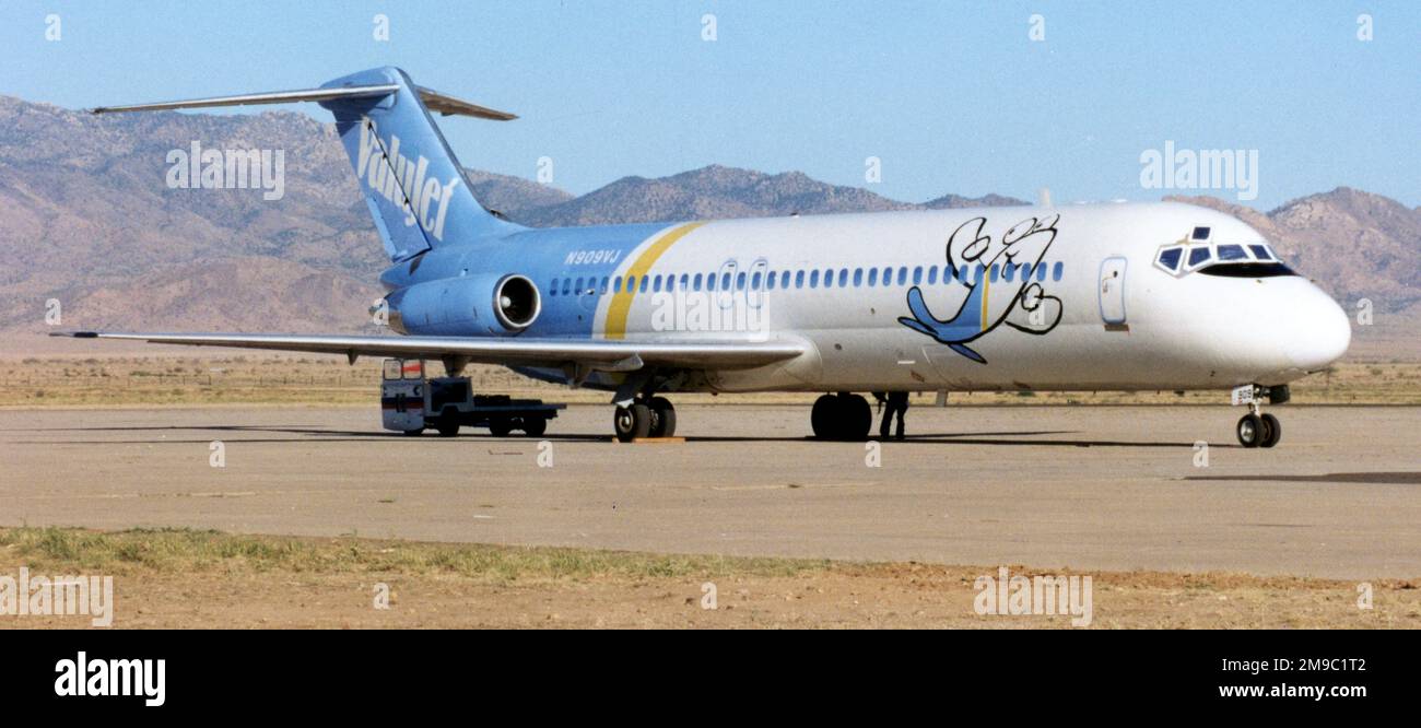 Douglas DC-9-32 N909VJ (msn 47322-456), of ValuJet Airlines Stock Photo