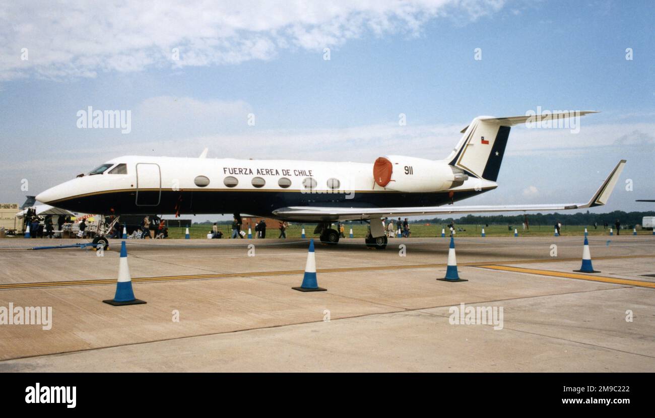 Fuerza Aerea de Chile - Gulfstream G-IV 911 (msn 1089), at RAF Fairford for the Royal International Air Tattoo on 20 July 2002. (Fuerza Aerea de Chile - Chilean Air Force) Stock Photo
