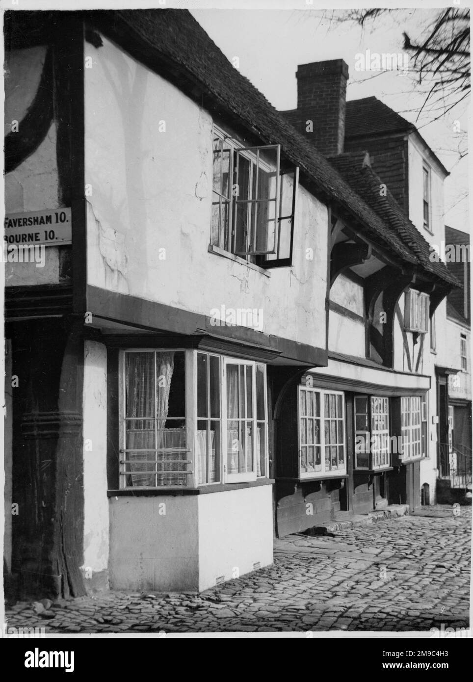 Medieval houses at Lenham, Kent Stock Photo Alamy