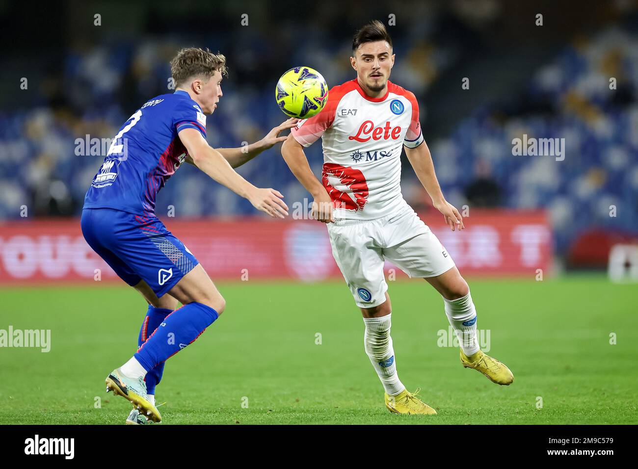 Napoli, Italy. 17th Jan, 2023. Jack Hendry of US Cremonese and Eljif Elmas of SSC Napoli compete for the ball during the Italy Cup football match between SSC Napoli and US Cremonese at Diego Armando Maradona stadium in Napoli (Italy), January 17th, 2021. Photo Cesare Purini/Insidefoto Credit: Insidefoto di andrea staccioli/Alamy Live News Stock Photo