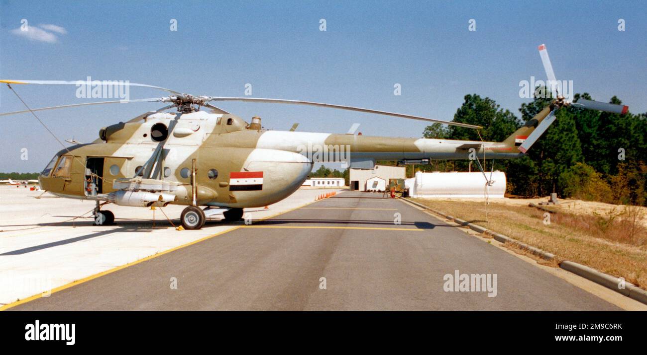 Captured Iraqi Mil Mi-8 Stock Photo - Alamy