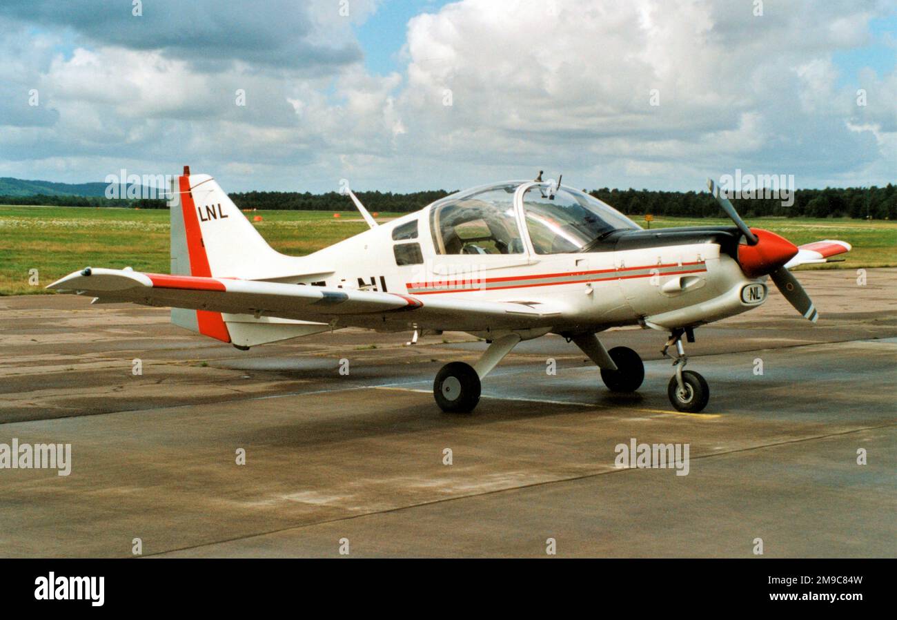 Scottish Aviation Bulldog 101 SE-LNL (msn BH100/164, ex SwAF Sk.61D 61049),  of TFHS (TrafikflygarhÃ¶gskolan) at Ljungbyhed Stock Photo - Alamy