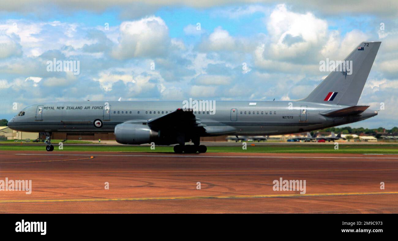 Royal New Zealand Air Force - Boeing 757-2K2 NZ7572 (msn 26634), at the Royal International Air Tattoo - RAF Fairford on 19 July 2010. Stock Photo