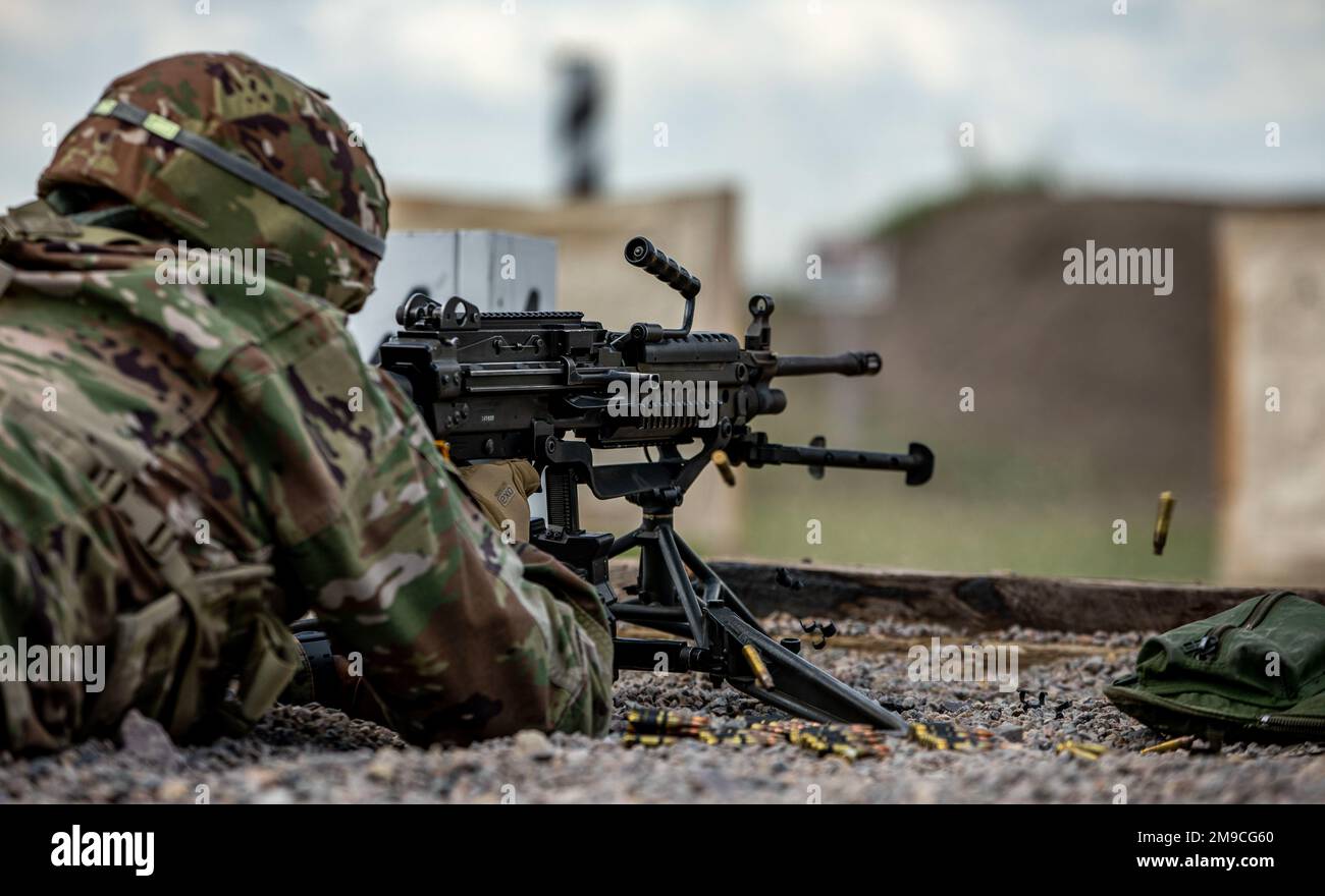 Army Reserve Sgt. 1st Class Eric Thompson, Assigned To The 78th ...