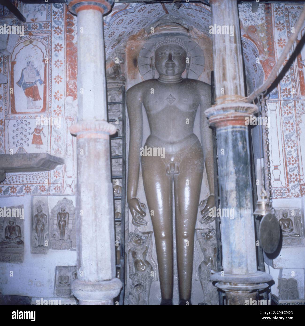 Statue of a Jain god, or Tirthankar, in the Sri Adinath Temple at Khajuraho Stock Photo Alamy