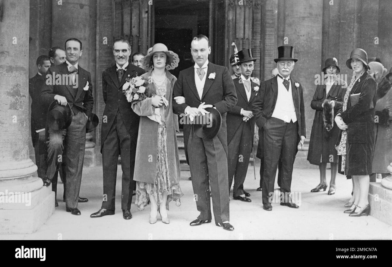 Wedding rome history hi-res stock photography and images - Alamy, image size:1300x884