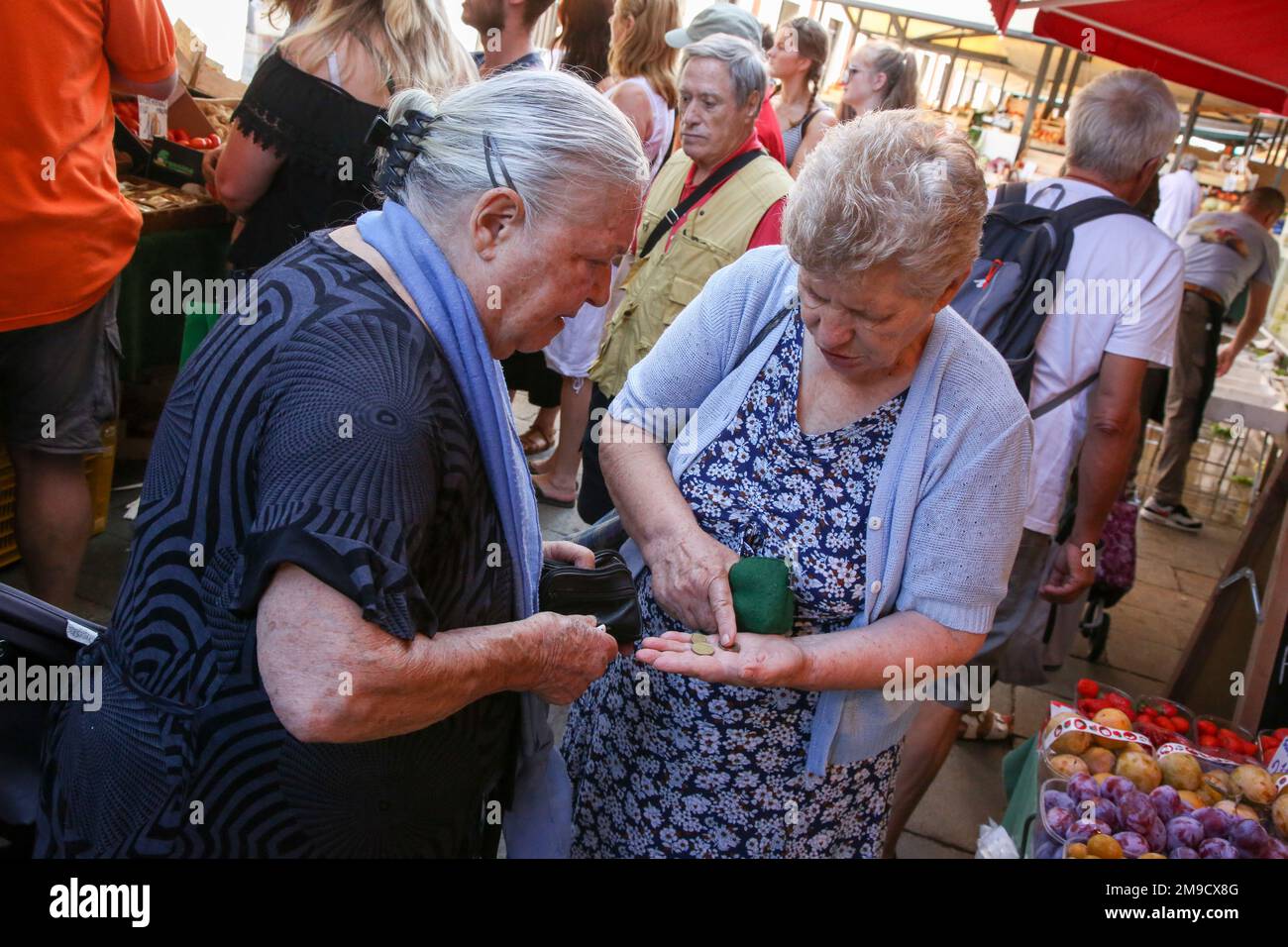 Rialta market hi-res stock photography and images - Alamy