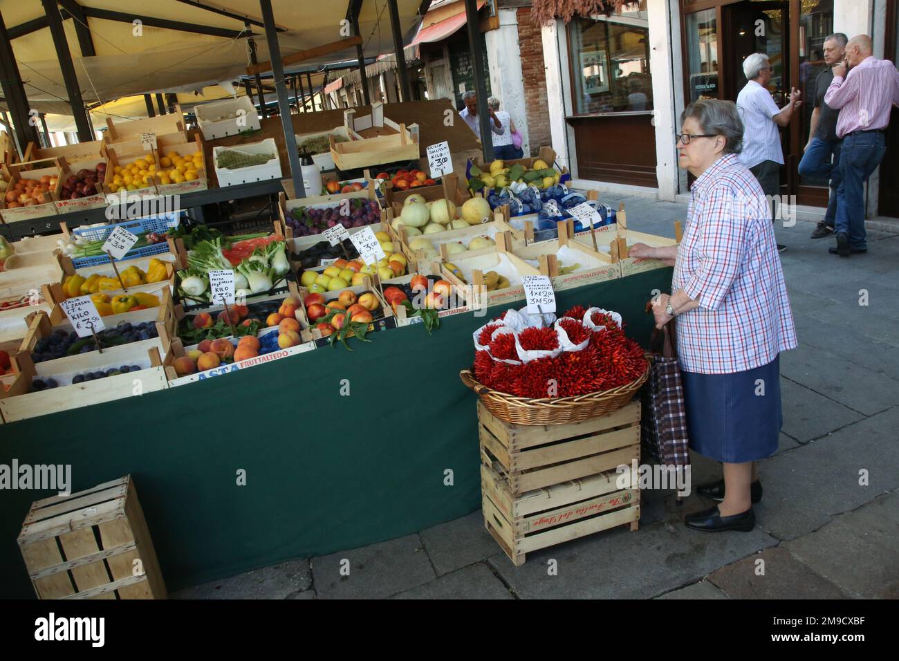 Rialta market hi-res stock photography and images - Alamy