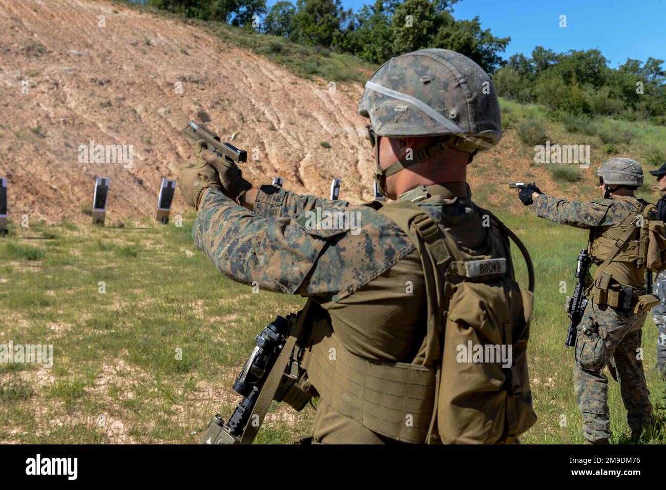 U s marine corps shooting hi-res stock photography and images - Alamy