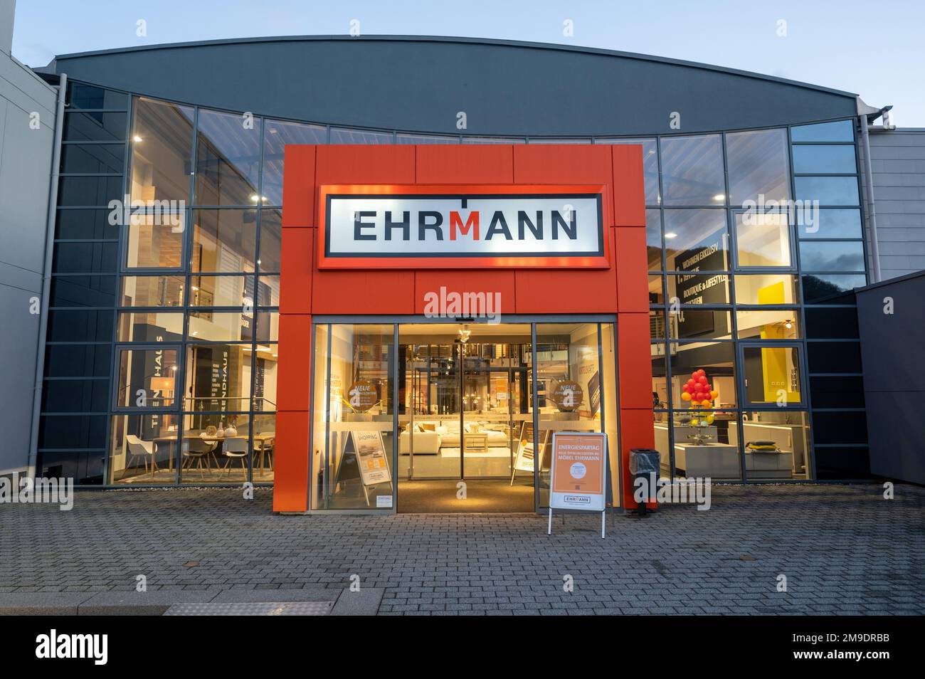 Trier, Germany. 11th Jan, 2023. A sign indicating that the sales rooms