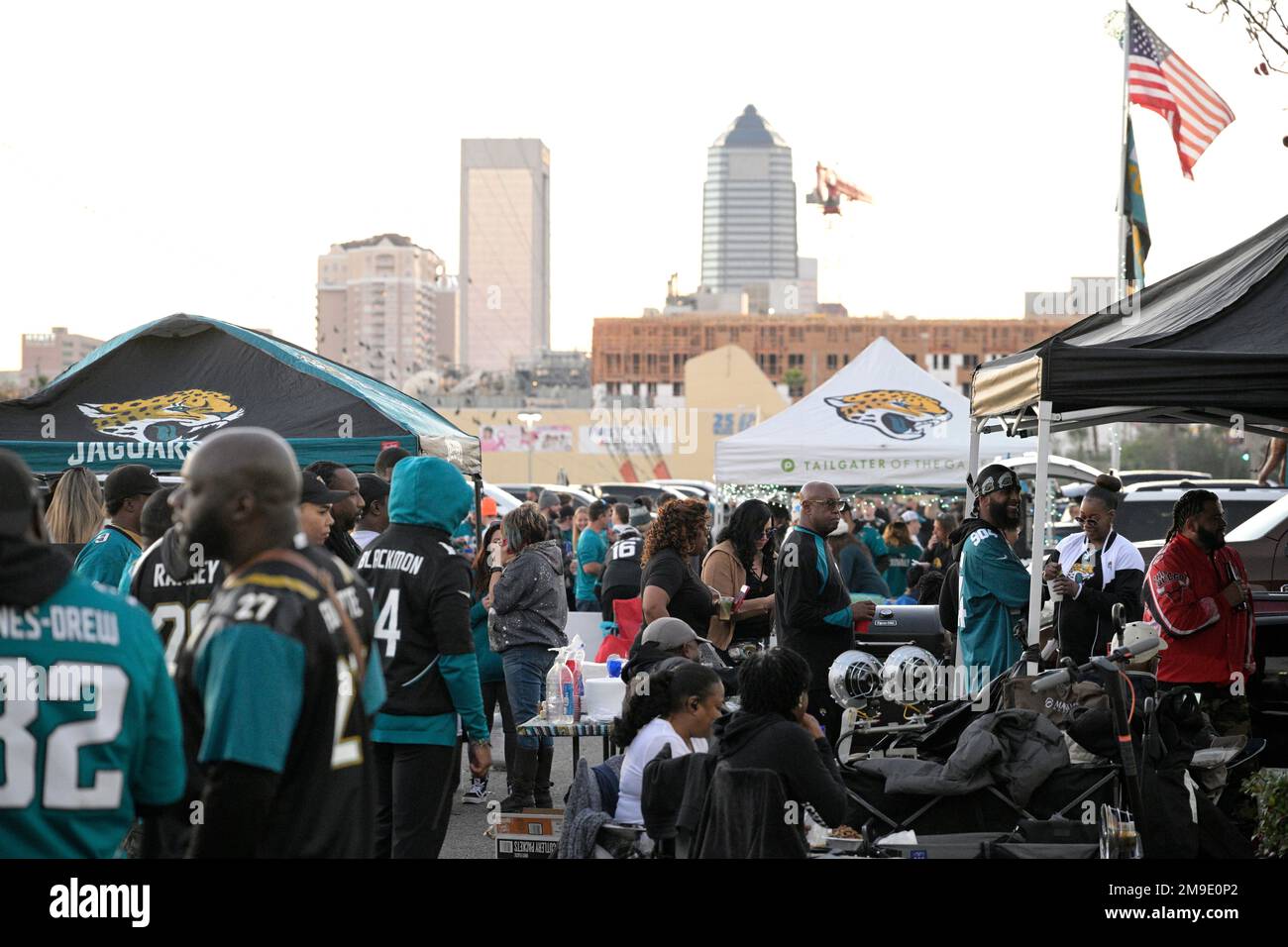 Jacksonville Jaguars fans pose for photos outside the stadium before an NFL  football game against the Tennessee Titans, Saturday, Jan. 7, 2023, in  Jacksonville, Fla. (AP Photo/Phelan M. Ebenhack Stock Photo - Alamy