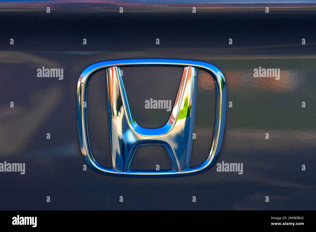 Symbolic sign of the car brand Honda, Bavaria, Germany Stock Photo Alamy