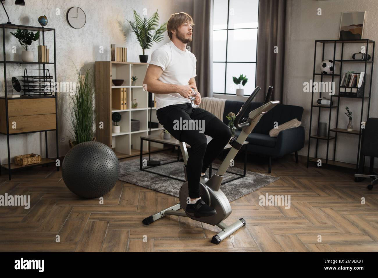 Athlete training gym bicycle hi res stock photography and images Page 29 Alamy