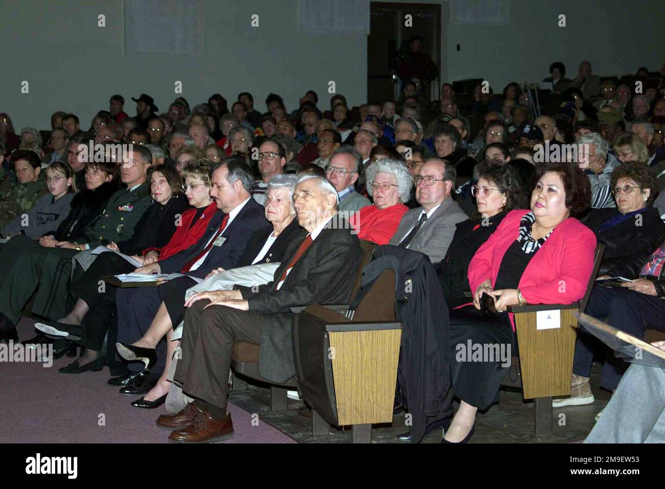 Audience including (front row) Major General Colby M. Broadwater III, his wife Jane Killeen, Mayor Fred and Mrs. Latham, and Brigadier General (ret) Jack Hemingway, enjoy the Korean American Cultural Foundation of Seoul, Korea's presentation of WINTER EVENT 2000. The event was held to honor veterans of the Korean War at the Palmer Theater, Fort Hood, Texas. State: Texas (TX) Country: United States Of America (USA) Stock Photo