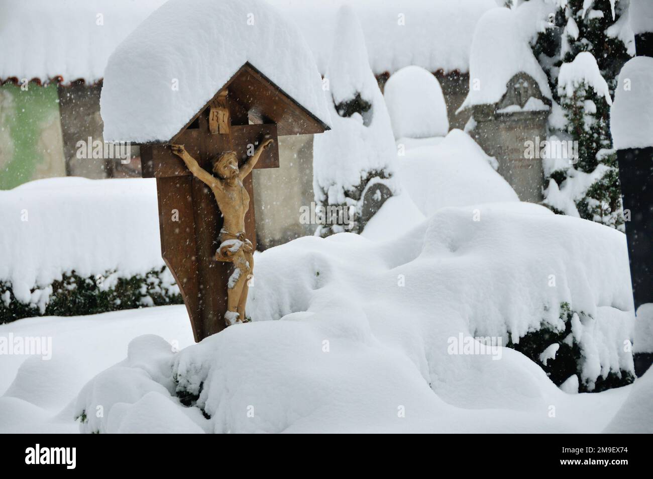 White alps hi-res stock photography and images - Alamy