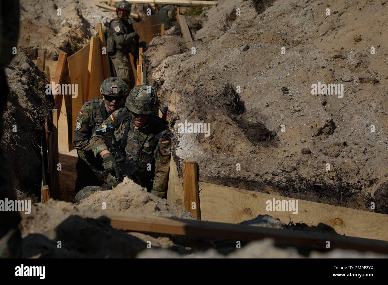 German soldiers assigned to the 212th Panzergrenadier Battalion, 21st ...