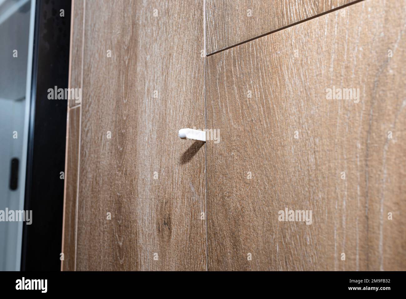 Plastic spacers and distances for laying ceramic tiles, tiles imitating