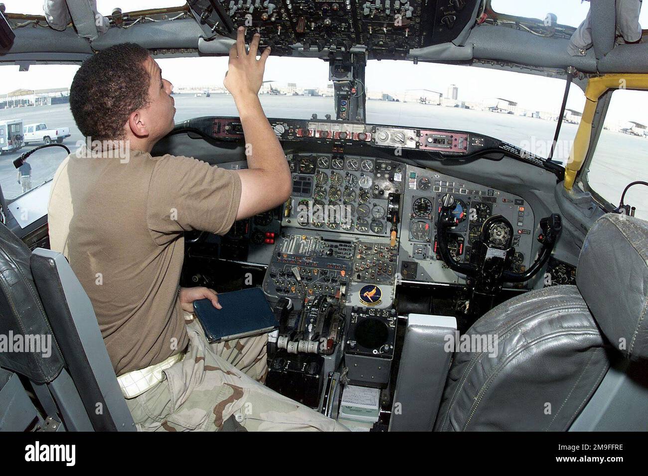 Us air force senior airman hi-res stock photography and images - Alamy