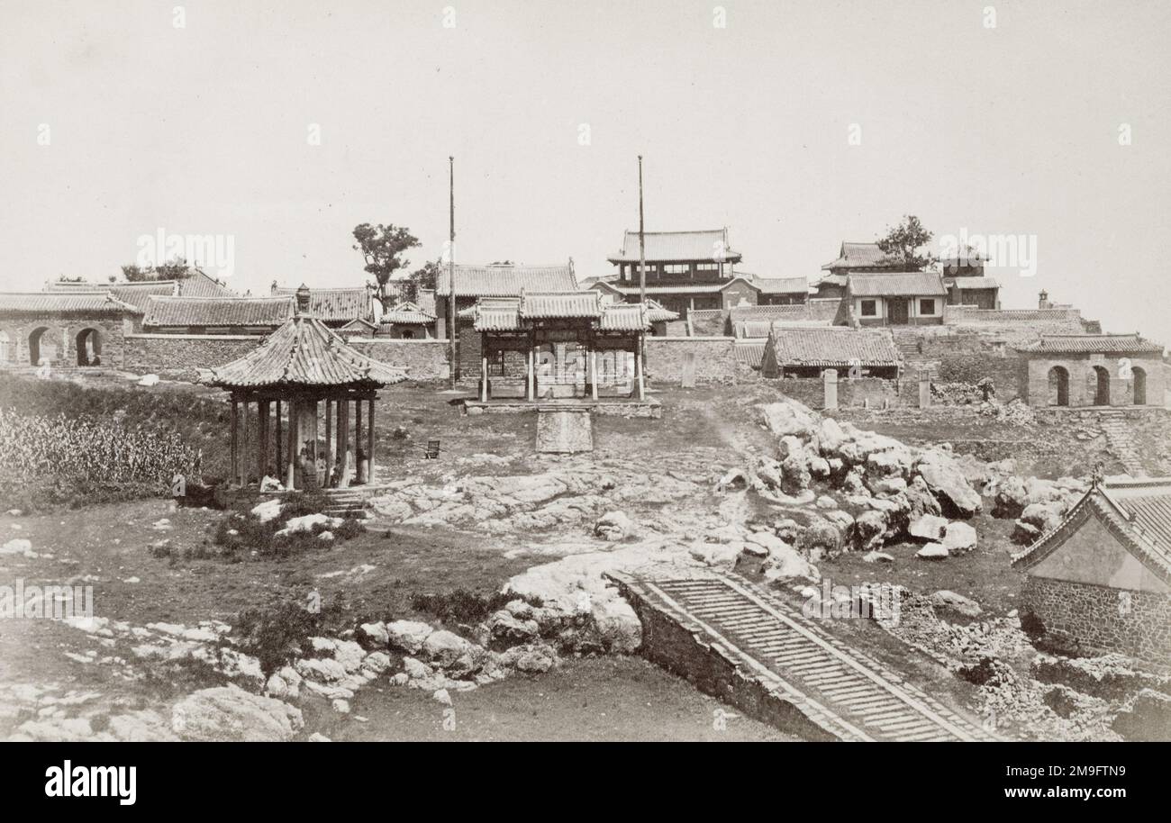 Vintage 19th century photo - temple at Tungchow, Tongzhou, China Stock Photo