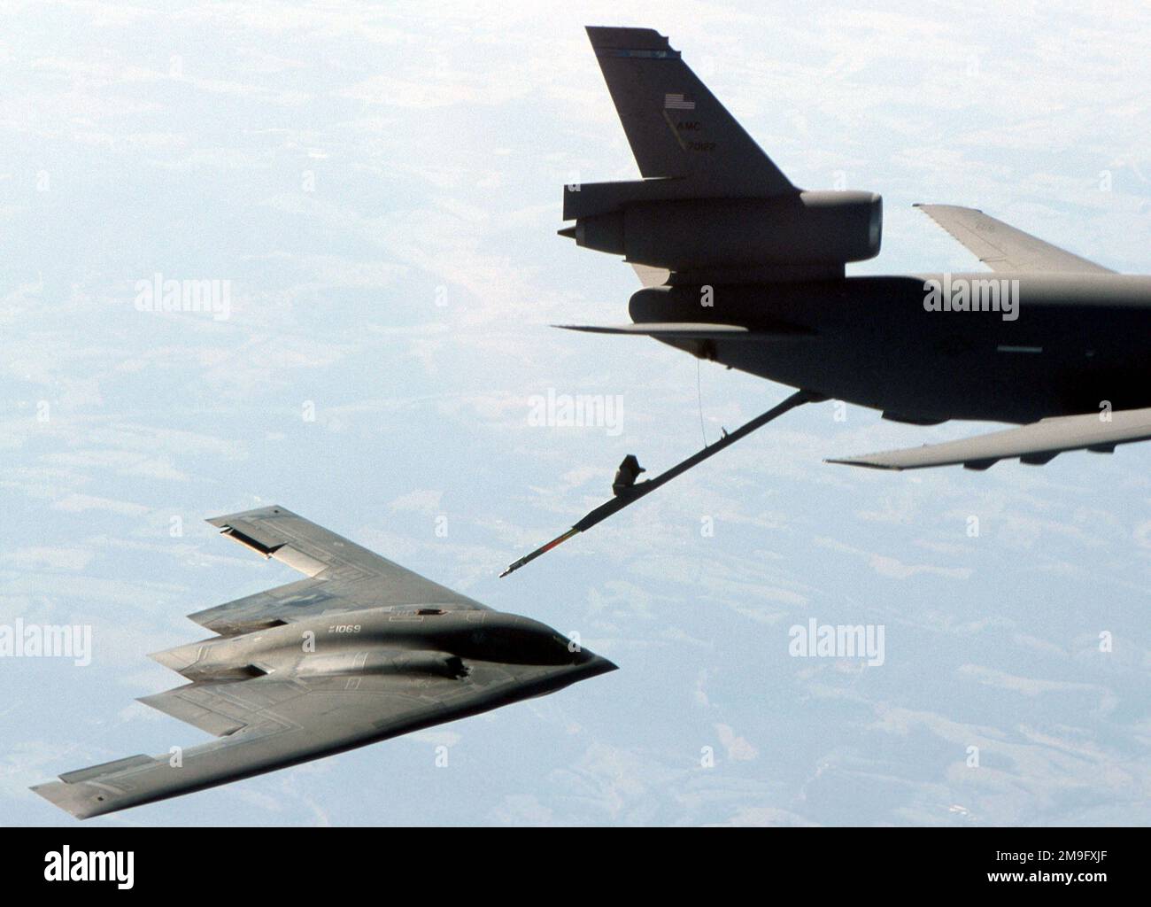 KC-10 EXTENDER u0026 B-2 Spirit 1/144 DRAGON Airframe: KC-10 Extender \u003e \u003e Display