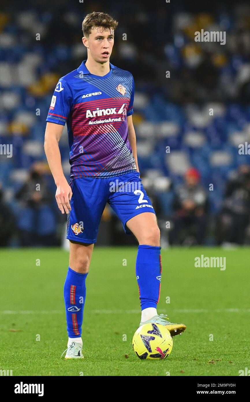 Napoli, Italy. 17th Jan, 2023. Jack Hendry of US Cremonese in action during the match Coppa Italia Freccia Rossa between SSC Napoli v USC Cremonese at Stadio Diego Armando Maradona on January, 17 2023in Naples, italy (Photo by Agostino Gemito/Pacific Press) Credit: Pacific Press Media Production Corp./Alamy Live News Stock Photo