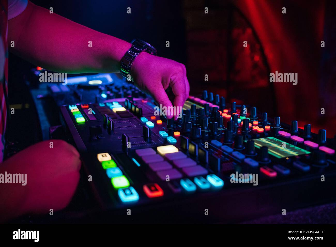 Dj booth equipment hi-res stock photography and images - Alamy