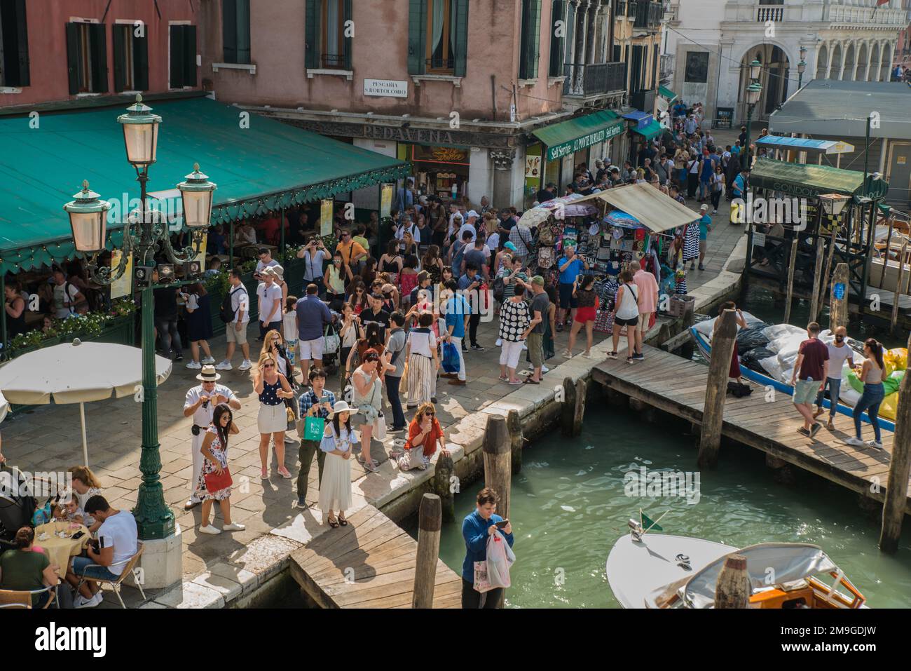 Tourists crowding in Pescaria San Bortolomio, Venice, Italy Stock Photo