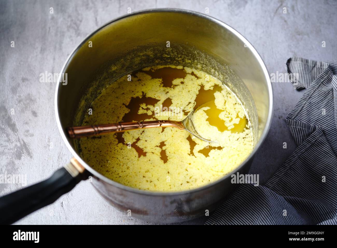 Cooking process of ghee How to make clarified butter at home