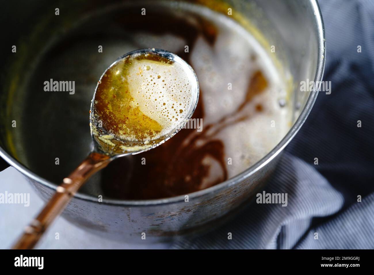 Cooking process of ghee How to make clarified butter at home