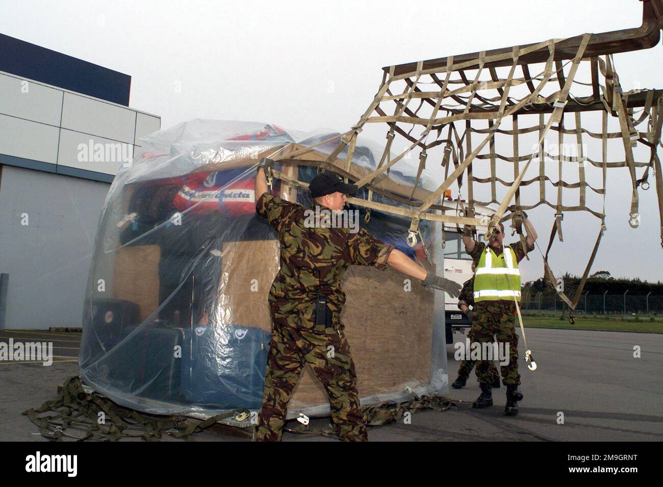 New Zealand Air Force and Navy cargo handlers stationed at Christchurch