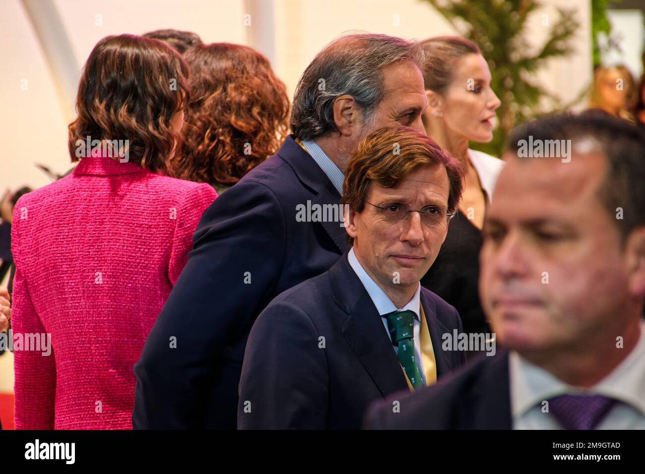 Madrid, Spain. 18th Jan, 2023.  FITUR the International Tourism Fair of Spain 2023. SS.MM. the King and Queen of Spain and different authorities officially inaugurate FITUR 2023, the International Tourism Fair. Jose Luis Martinez-Almeida, Mayor of Madrid and Queen Letizia in the background. IFEMA, Madrid, Spain. Credit: EnriquePSans/Alamy Live News Stock Photo