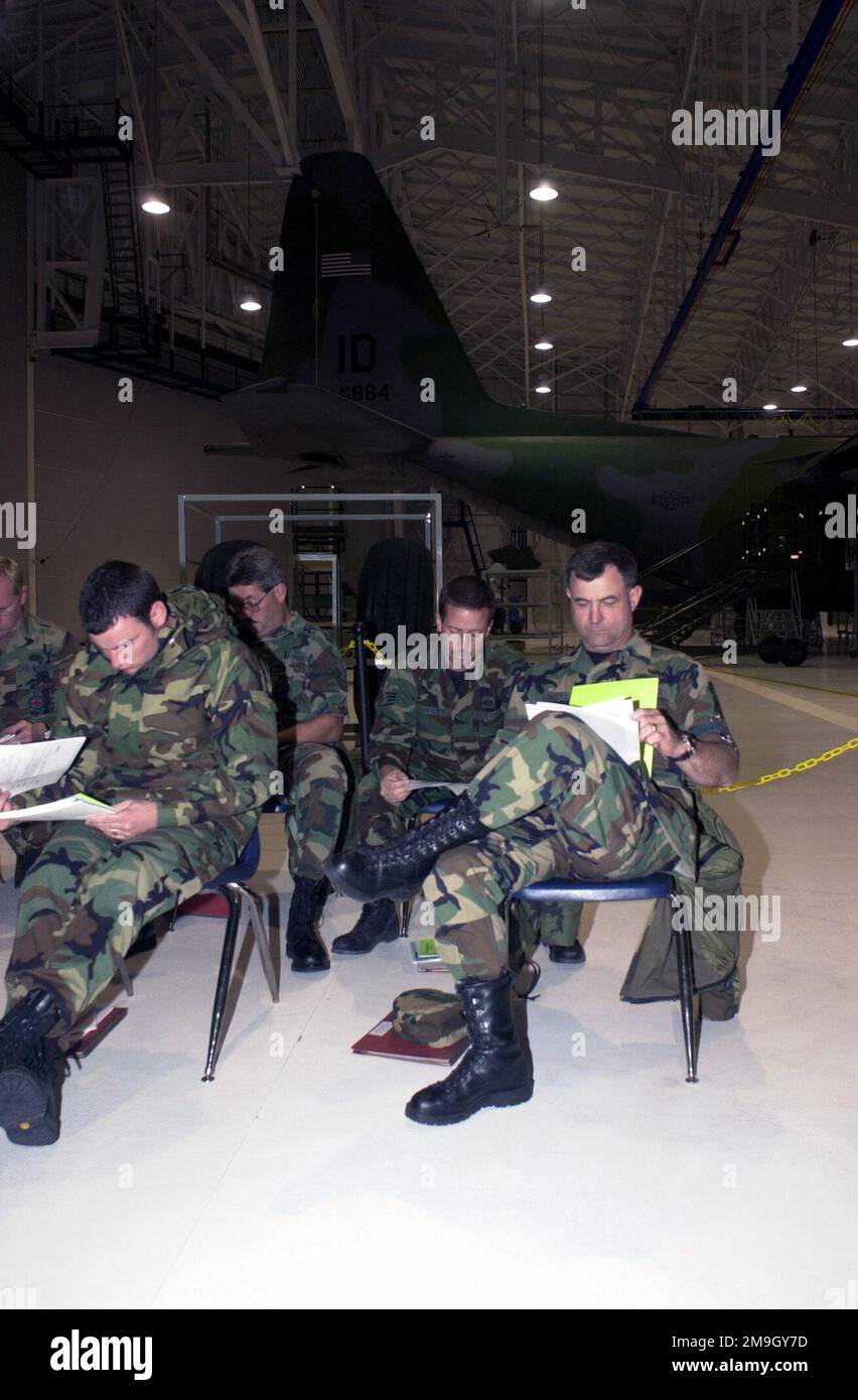124th air support operations squadron hi-res stock photography and ...