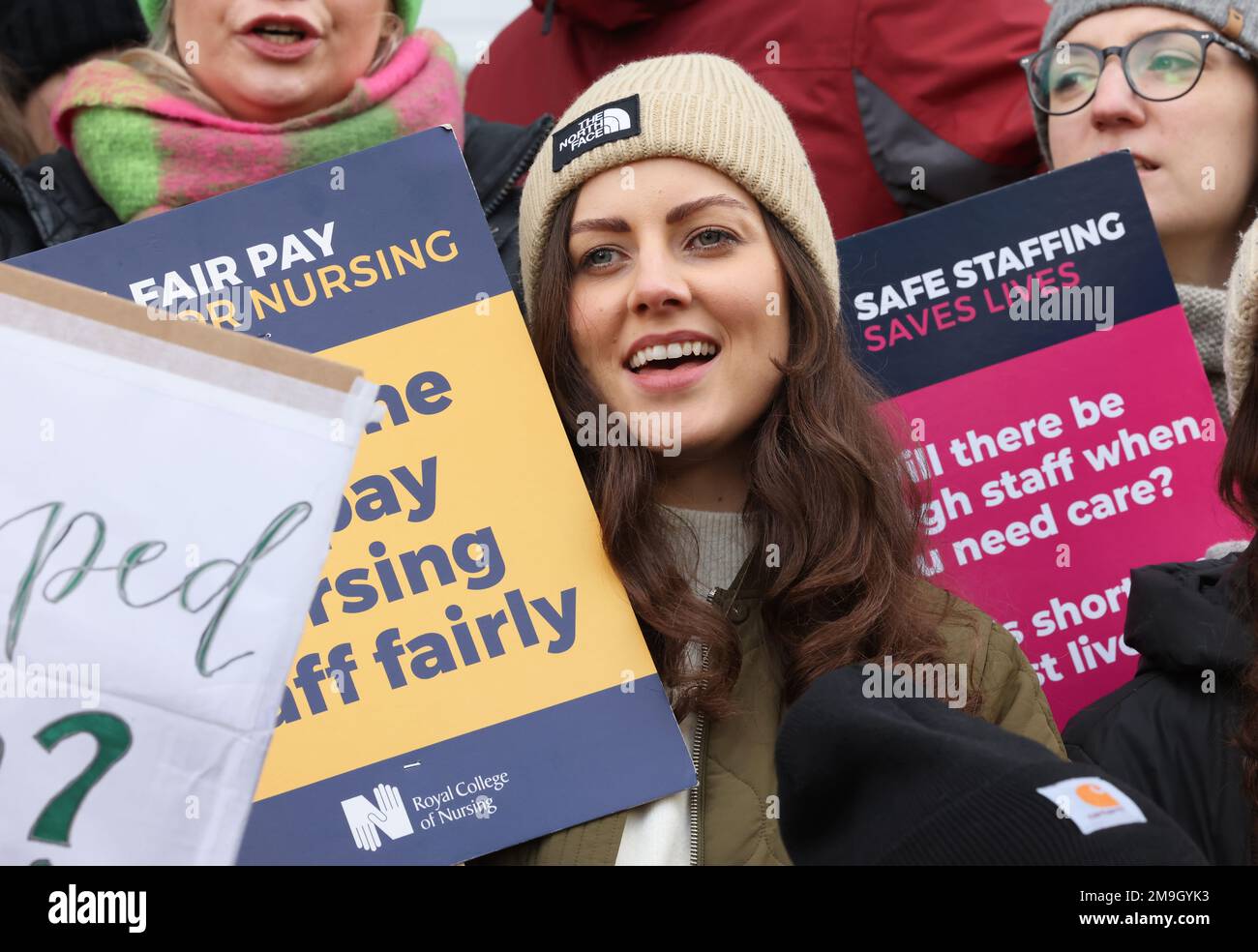 London, UK 18th January 2023. Striking nurses outside UCH, in London, before marching down to Downing Street, as the NHS dispute escalates. Credit: Monica Wells/Alamy Live News Stock Photo