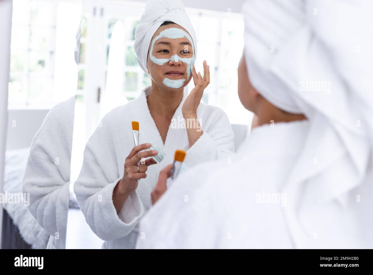 Asian woman beauty face mask hi-res stock photography and images - Alamy
