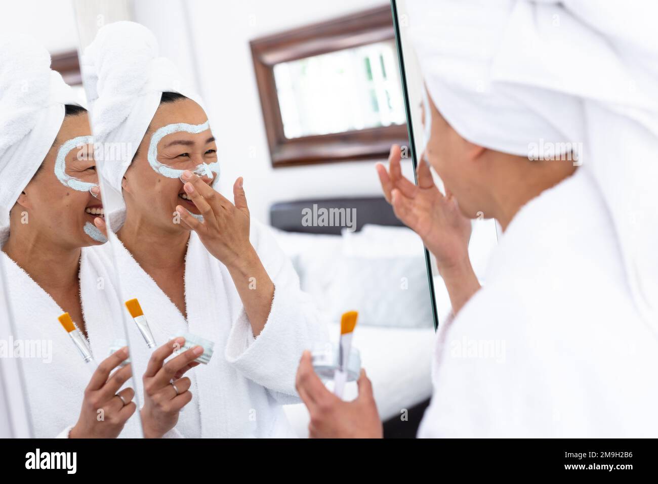 Asian woman beauty face mask hi-res stock photography and images - Alamy