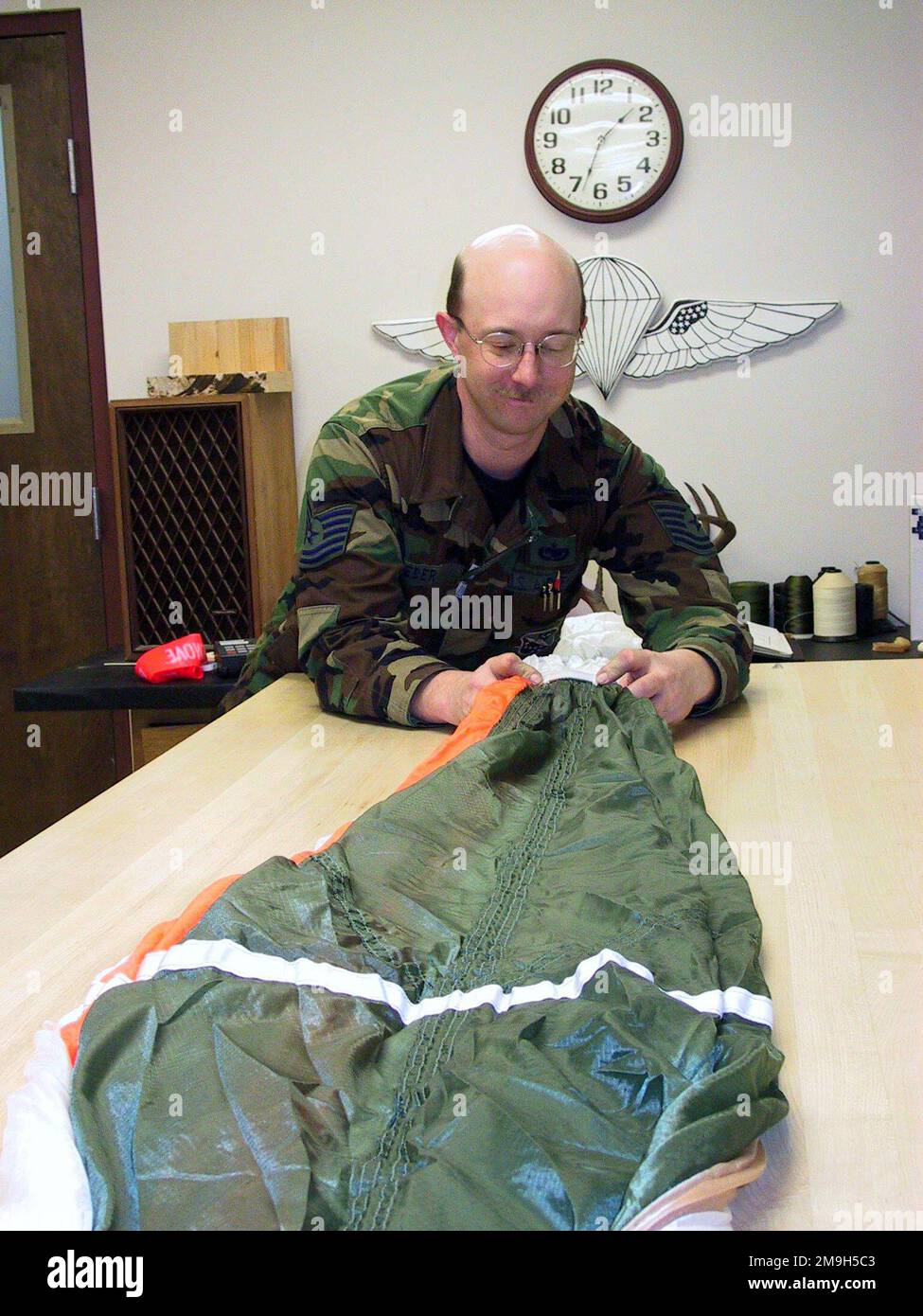 011211-F-4006S-002. Subject Operation/Series: NOBLE EAGLE 2001 Base: Duluth State: Minnesota (MN) Country: United States Of America (USA) Scene Major Command Shown: ANG Stock Photo