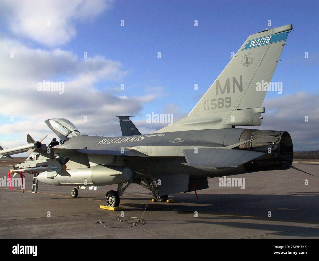 011211-F-4006S-007. Subject Operation/Series: NOBLE EAGLE 2001 Base: Duluth State: Minnesota (MN) Country: United States Of America (USA) Scene Major Command Shown: ANG Stock Photo
