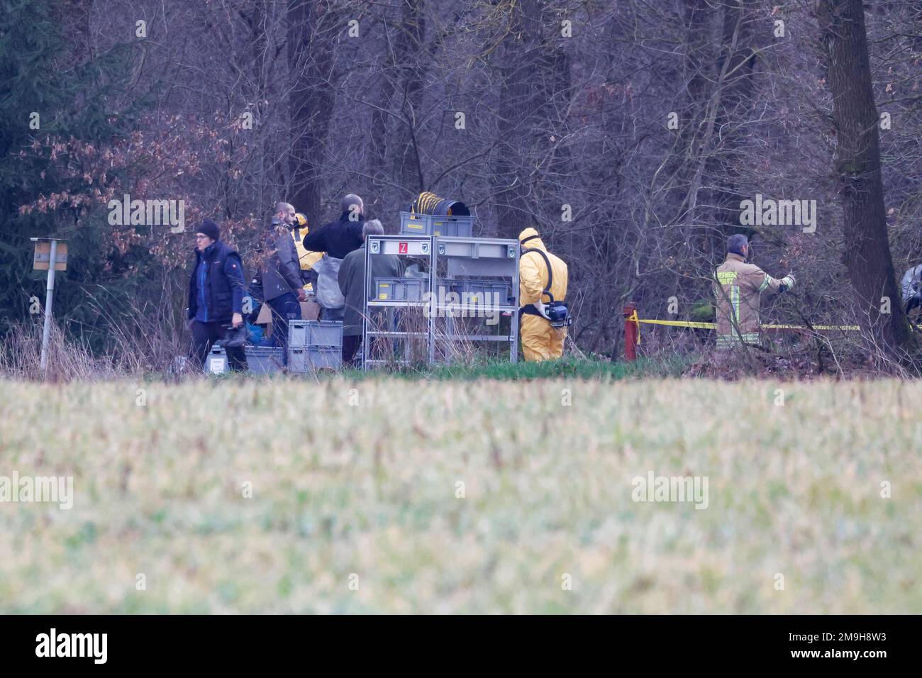 Bruck Hofing, Germany. 18th Jan, 2023. Due to an outbreak of avian influenza in the district of Schwandorf on a farm with around 70,000 ducks, all animals are to be culled. The police and fire department are on site. Credit: Daniel Löb/dpa/Alamy Live News Stock Photo