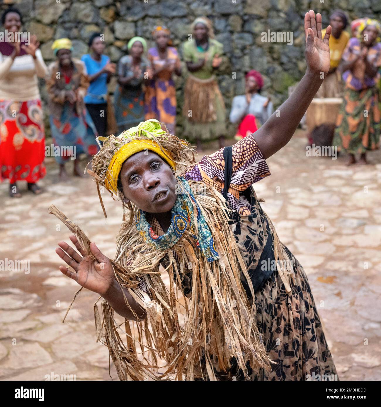 Uganda pygmies hi-res stock photography and images - Alamy