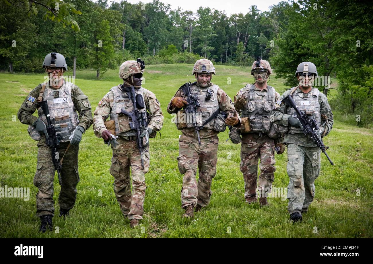 Iowa Army National Guard Soldiers assigned to Company B, 1st Battalion