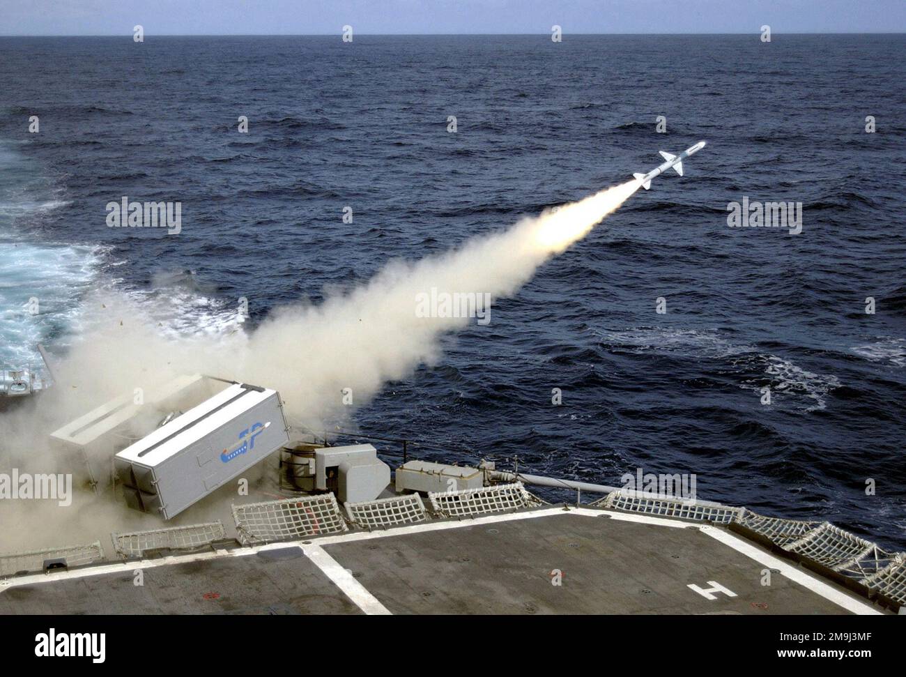 Uss fife dd 991 hi-res stock photography and images - Alamy